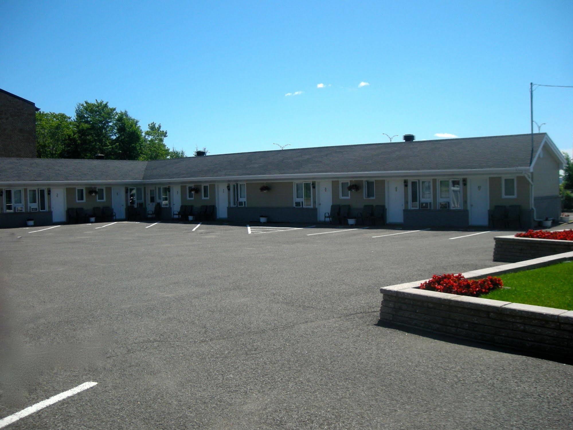 Motel Chevalier Quebec City Bagian luar foto