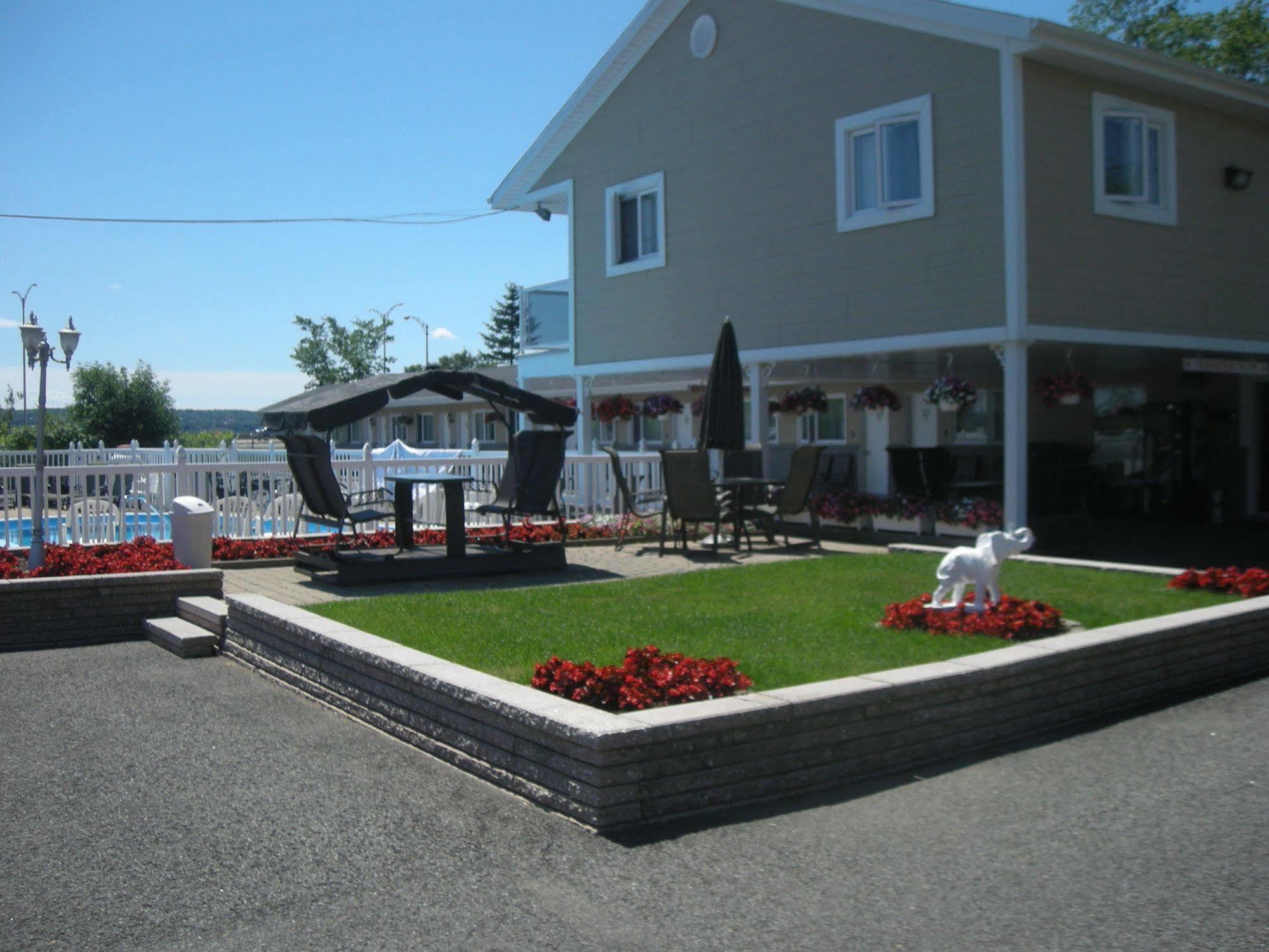 Motel Chevalier Quebec City Bagian luar foto